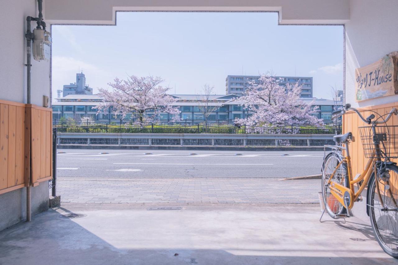 Kamo River J~House Kyoto Bagian luar foto